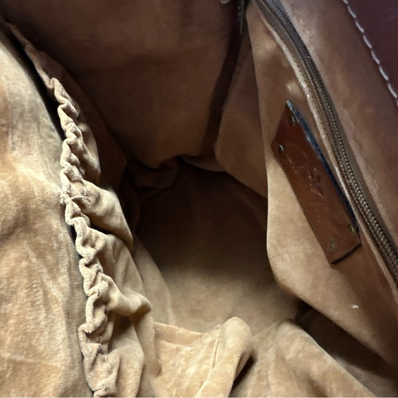 Patricia Nash hobo/purse/backpack is great for on the go. - Picture 5 of 5